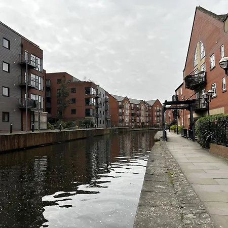 Piccadilly, Ancoats, Centre