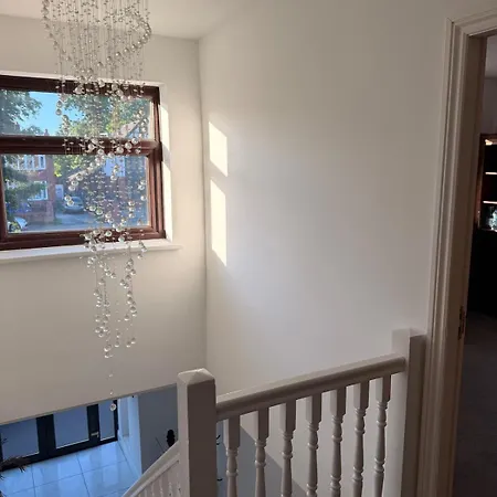 4 Bedroom Modern House In Prime Location