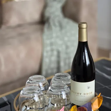 Suburban Luxe By Luxe Sleep *
