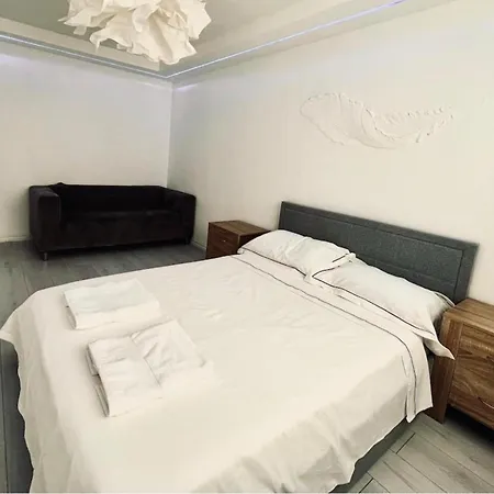 House Sleeps 10 With Free Parking - Pets Welcome Vakantiehuis Manchester