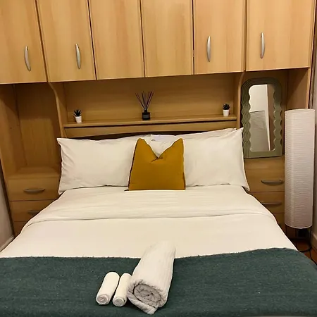 بيت ضيافة Cozy Guest In - Ideal For Short