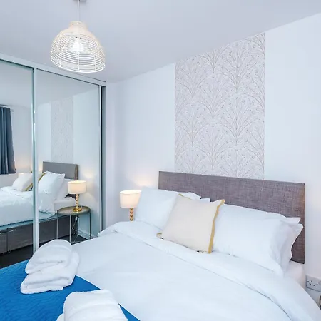 Sleeps 5 Near Centre Free Parking Tatil Evi Manchester