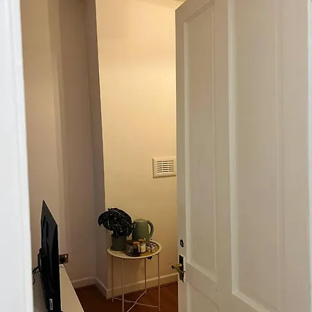 بيت ضيافة Cozy Guest In - Ideal For Short *
