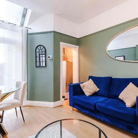 Spacious House With Free Parking Near Mediacityuk, Trafford Centre, Centre Tatil Evi *