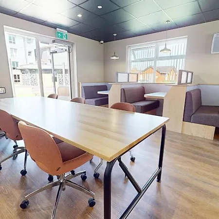 For Students Only - Student Quarter Near Of Salford Daire Manchester