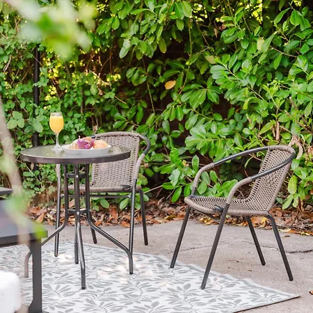 Nyaraló Cosy 2br - Sleeps 6 - Etihad - Free Parking *