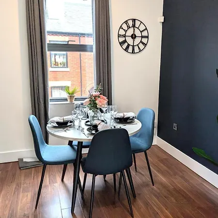 Nyaraló Modern 2 Bedroom Near Mediacity Uk *