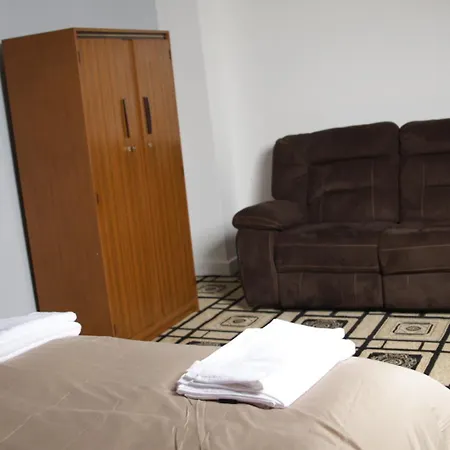 Konukevi Stylish 3-bed House Near Mcr Victoria & Centre