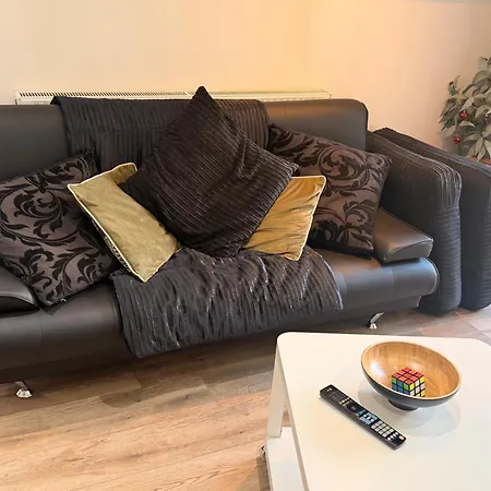 Sleeps 4 With Free Parking And Garden Feriehus *