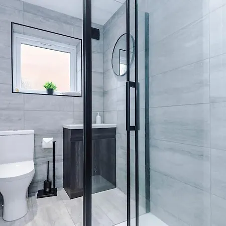 Stylish Mcr 2br Parking Near Etihad & Co-op * Manchester