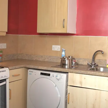 Konukevi Stylish 3-bed House Near Mcr Victoria & Centre Manchester