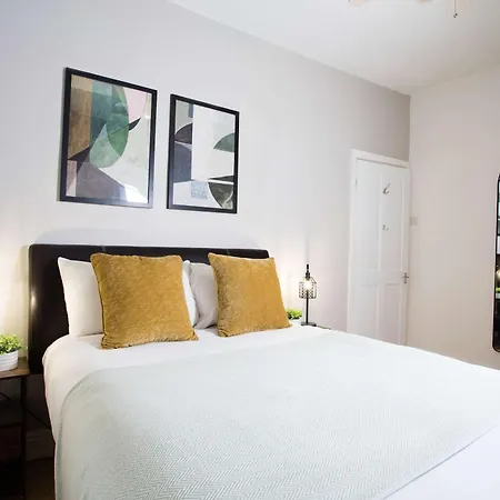 Tatil Evi Stylish 3-bed House - Salford Quays & Mediacity
