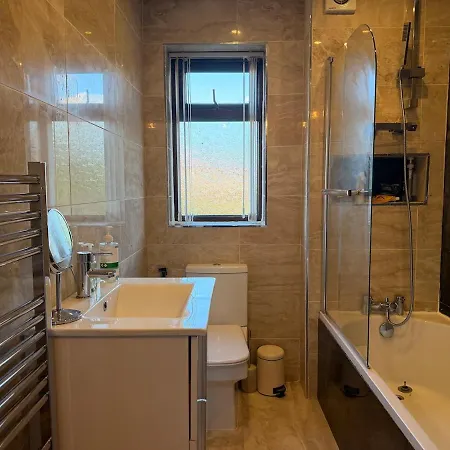 4 Bedroom Modern House In Prime Location *