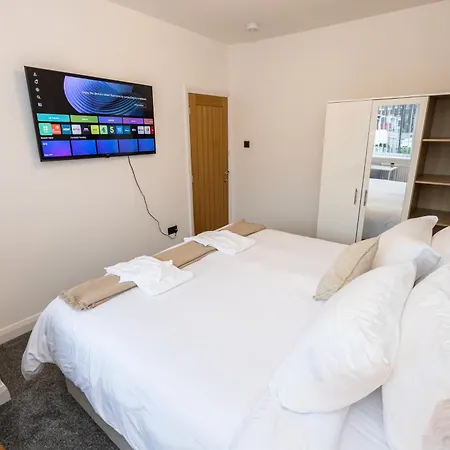 Entire Next To Trafford Centre Tatil Evi