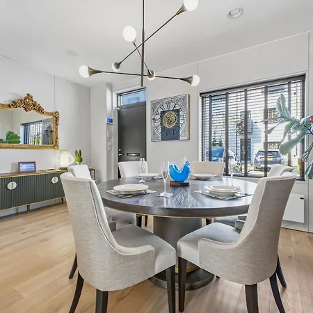Vakantiehuis Family Air Con 2 Free Parking Backyard - Pass The Keys