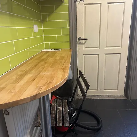 Maison d'hôtes 5 Bedrooms In The Heart Of Salford