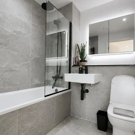 Luxury Urban Townhouse Nyaraló