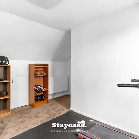Stylish 6br W Parking & Gym * Manchester