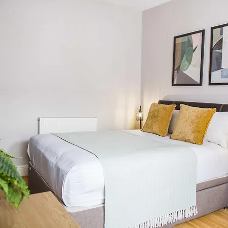 Tatil Evi Stylish 3-bed House - Salford Quays & Mediacity