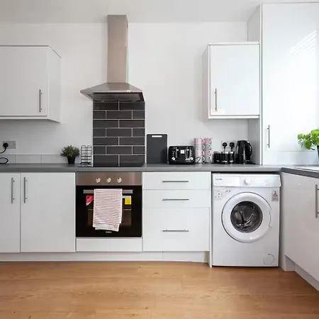 Spacious Comfortable With Free Parking * Manchester