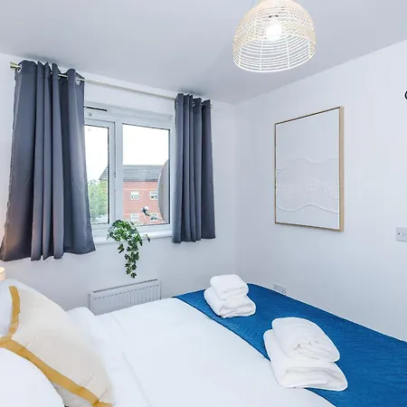 Sleeps 5 Near Centre Free Parking *