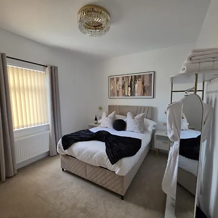 Suburban Luxe By Luxe Sleep بيت للعطل *