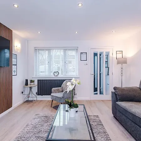 Stylish Mcr 2br Parking Near Etihad & Co-op Nyaraló Manchester