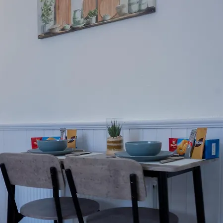 Stylish 2 Bedroom With Free Parking Manchester