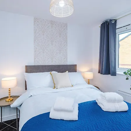 Sleeps 5 Near Centre Free Parking Tatil Evi Manchester