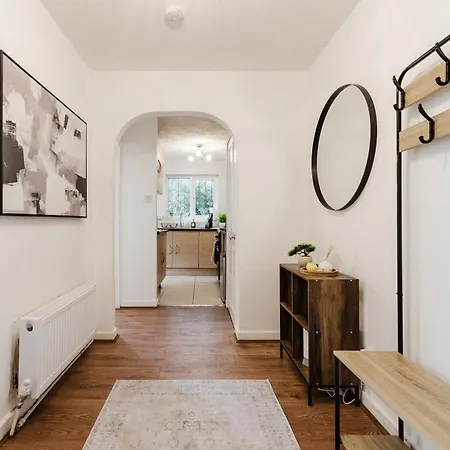 Cosy 2br - Sleeps 6 - Etihad - Free Parking Nyaraló