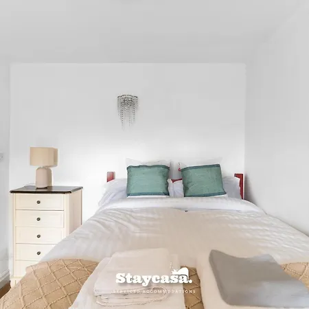 Nyaraló Stylish 6br W Parking & Gym Manchester