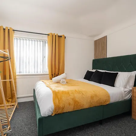Immaculate 3bd - Coop - Etihad - Pool Table Manchester