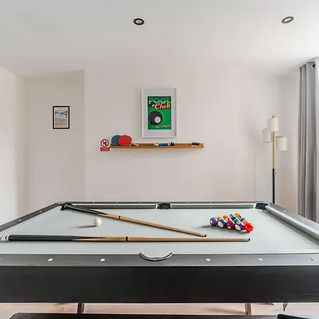 3br Parking Wifi Sleeps 8 * Manchester