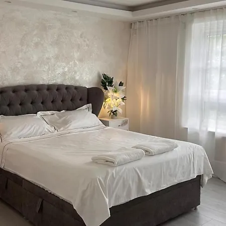 House Sleeps 10 With Free Parking - Pets Welcome Tatil Evi
