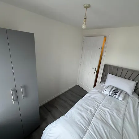 Favour Homes Alloggio in famiglia Manchester