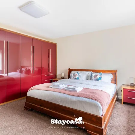 Nyaraló Stylish 6br W Parking & Gym *
