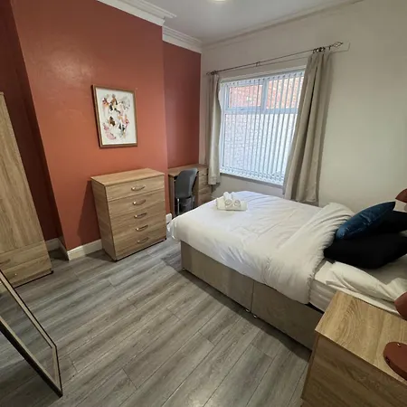 Alma Shared House * Manchester