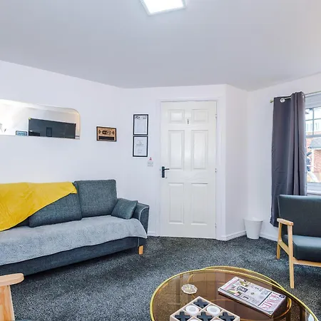 Sleeps 5 Near Centre Free Parking * Manchester