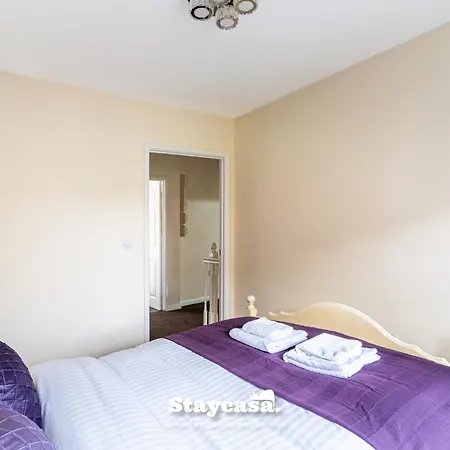 Stylish 6br W Parking & Gym Casa de Férias