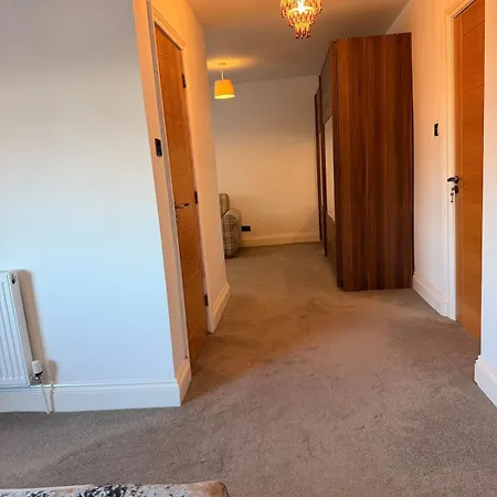 4 Bedroom Modern House In Prime Location *