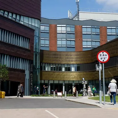 Nyaraló M20 Manchester