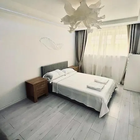 Tatil Evi House Sleeps 10 With Free Parking - Pets Welcome Manchester