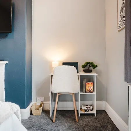 Nyaraló Modern 3br For 8 - Easy Access - Free Parking Manchester