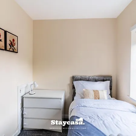 Stylish 6br W Parking & Gym * Manchester