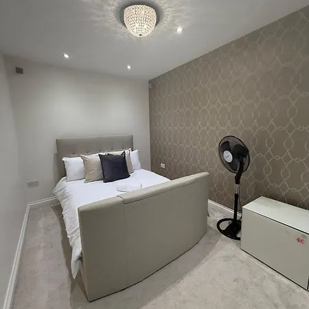 The Luxury Haven Feriehus Manchester
