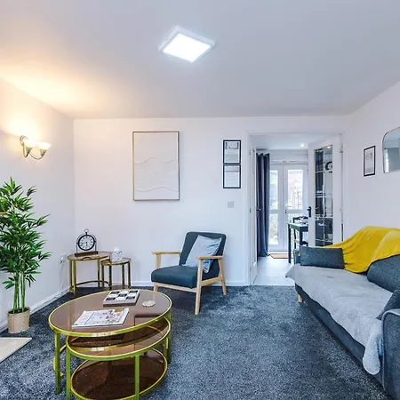 Sleeps 5 Near Centre Free Parking Tatil Evi Manchester