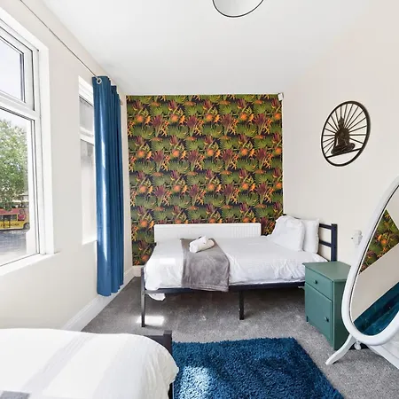 Nyaraló Spacious Maisonette, Hosted By Eason With Free Parking *