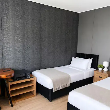 Vakantiehuis Family Air Con 2 Free Parking Backyard - Pass The Keys Manchester