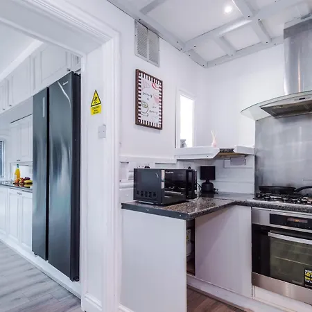 Tatil Evi Modern Chorlton | Parking | & Airport Manchester