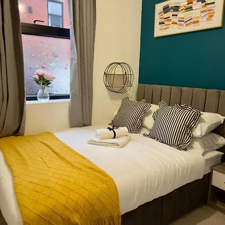 Modern 2 Bedroom Near Mediacity Uk Nyaraló Manchester